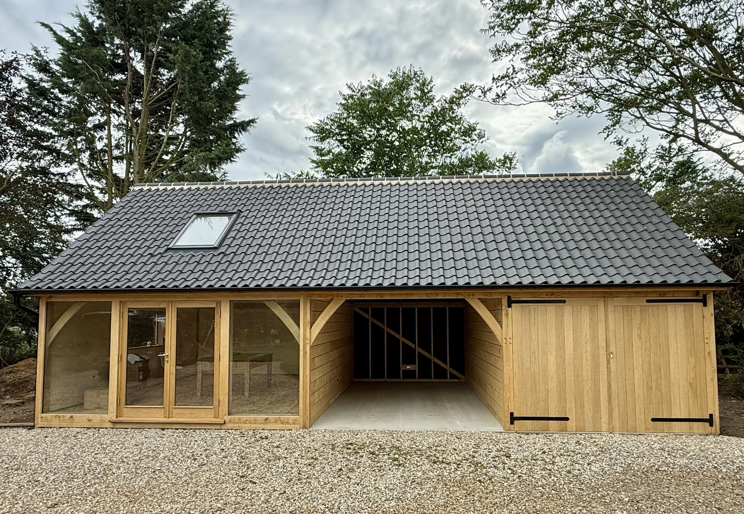 Oak frame two bay garage with studio