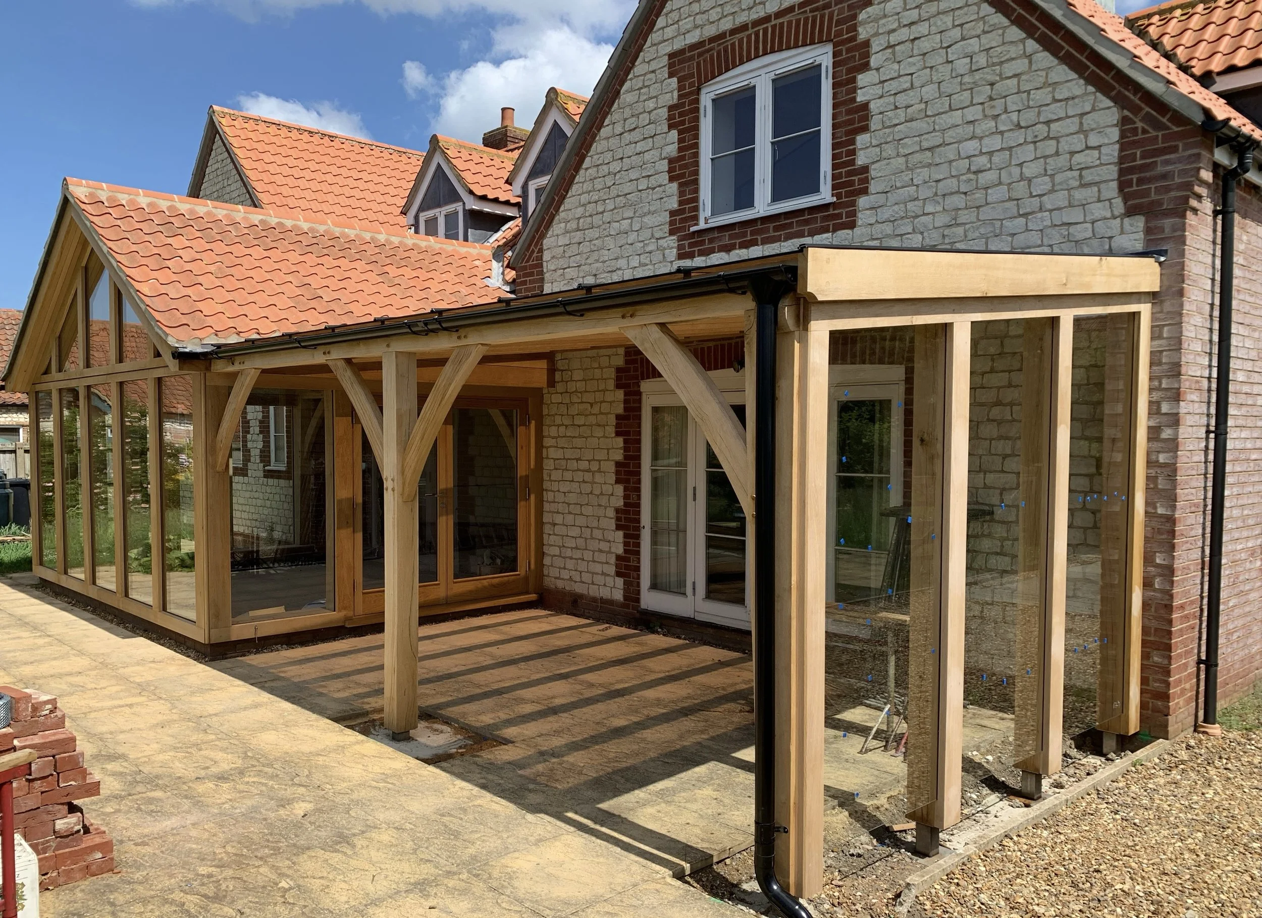 Glazed oak loggia