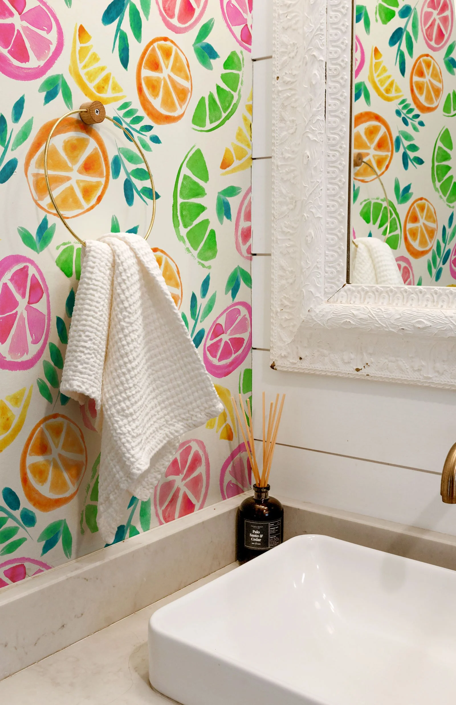 Citrus-Crush-Bathroom-Wallpaper.jpg