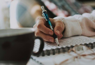 O Digital matou o Manuscrito?