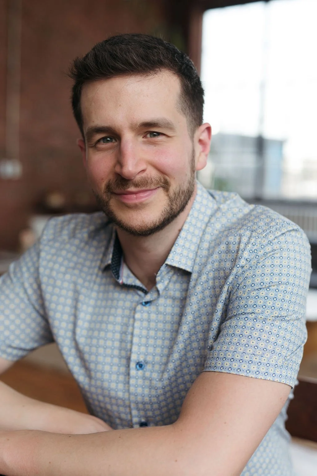 Jacob Damelin, Registered Psychotherapist in Toronto, offer therapy for men in Toronto and online CBT sessions across Canada.