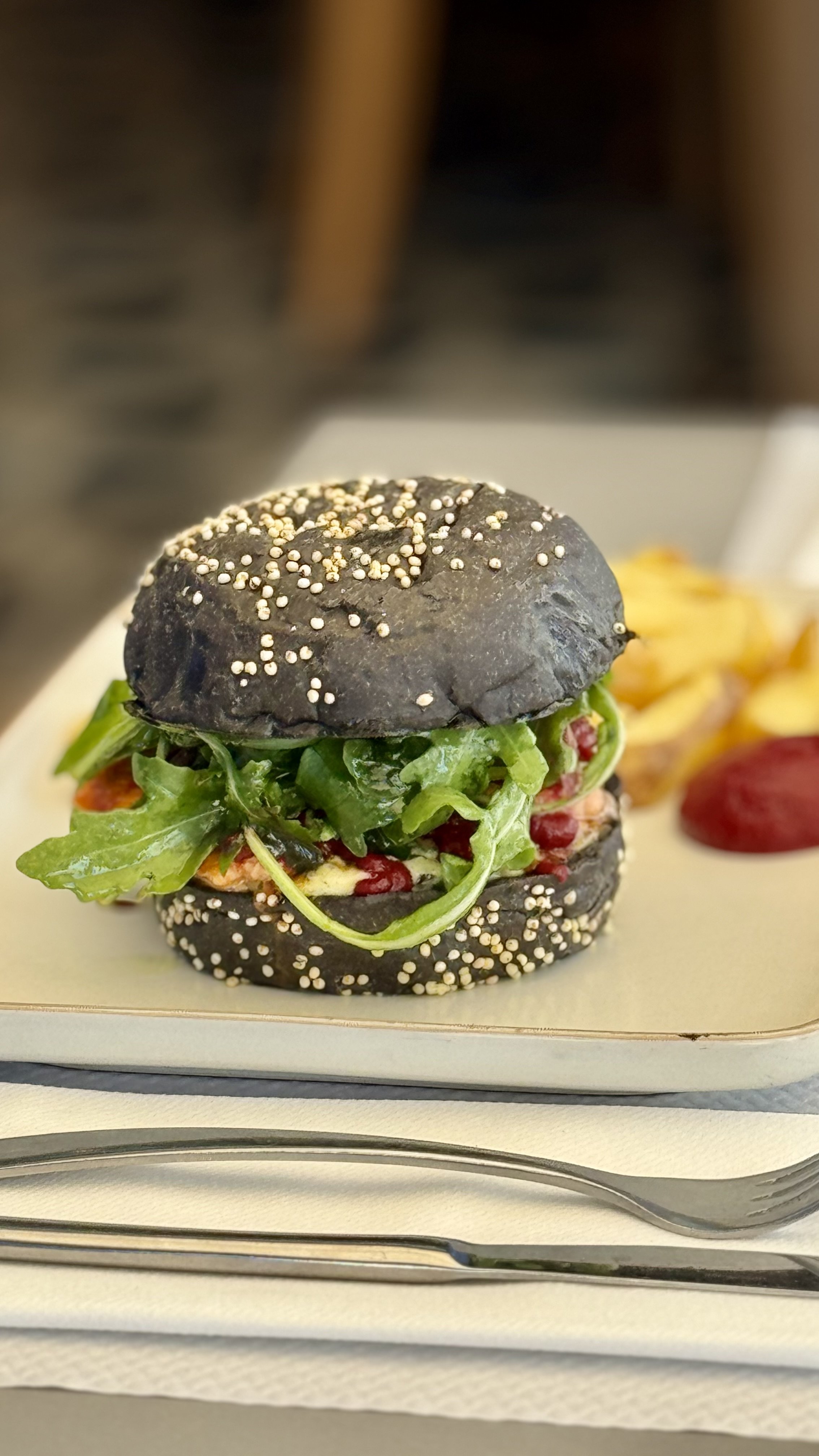 BURGER SAUMON MARINÉ DU SURCOUF