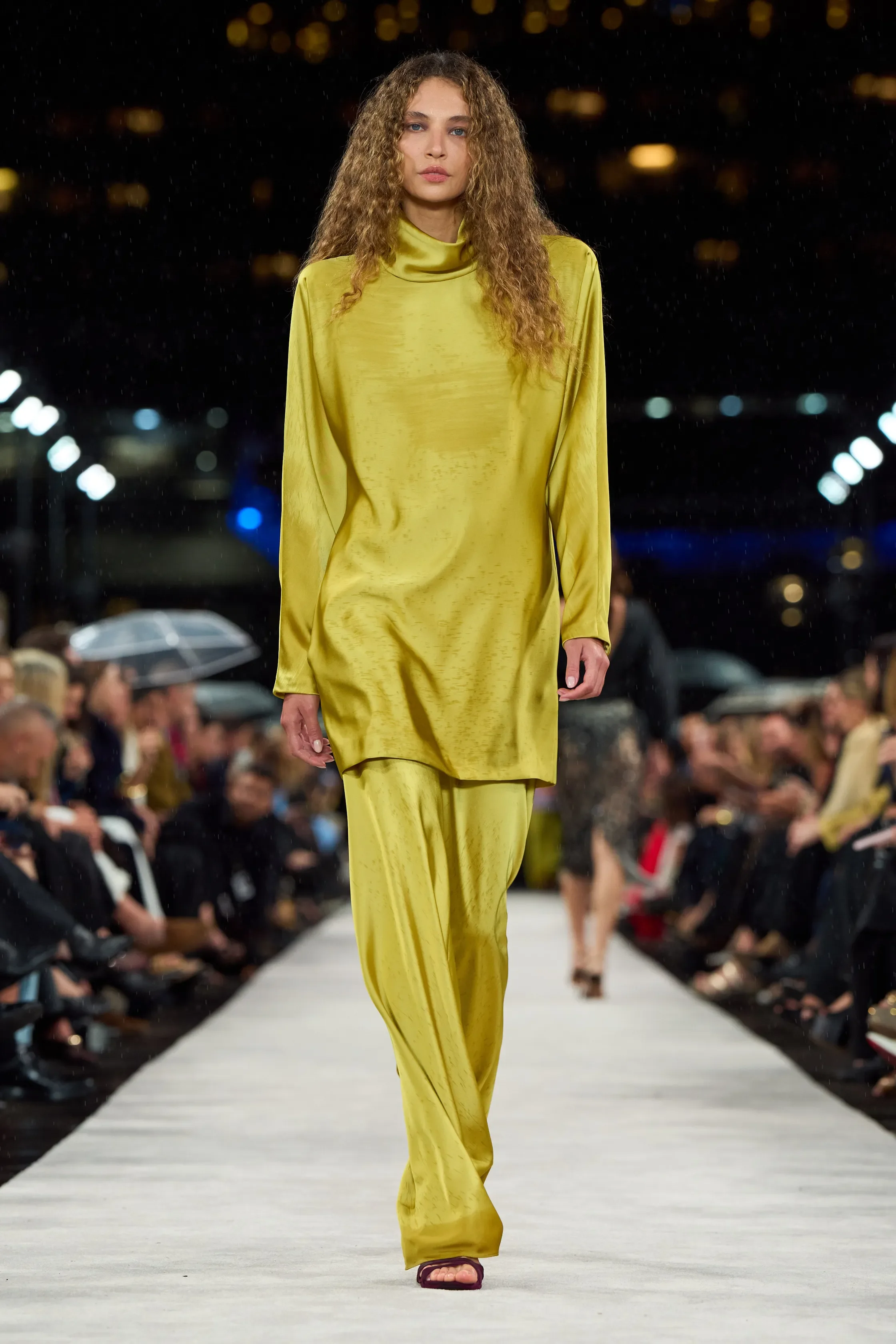00037-carla-zampatti-resort-2027-australia-credit-gorunway.webp