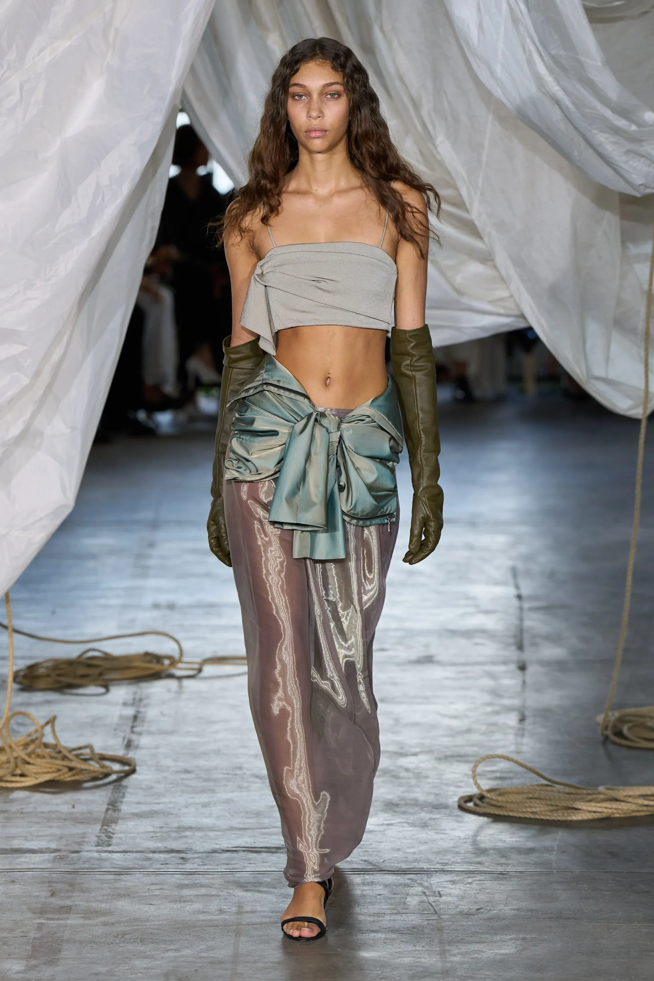 00029-bianca-spender-resort-2027-australia-credit-gorunway.webp