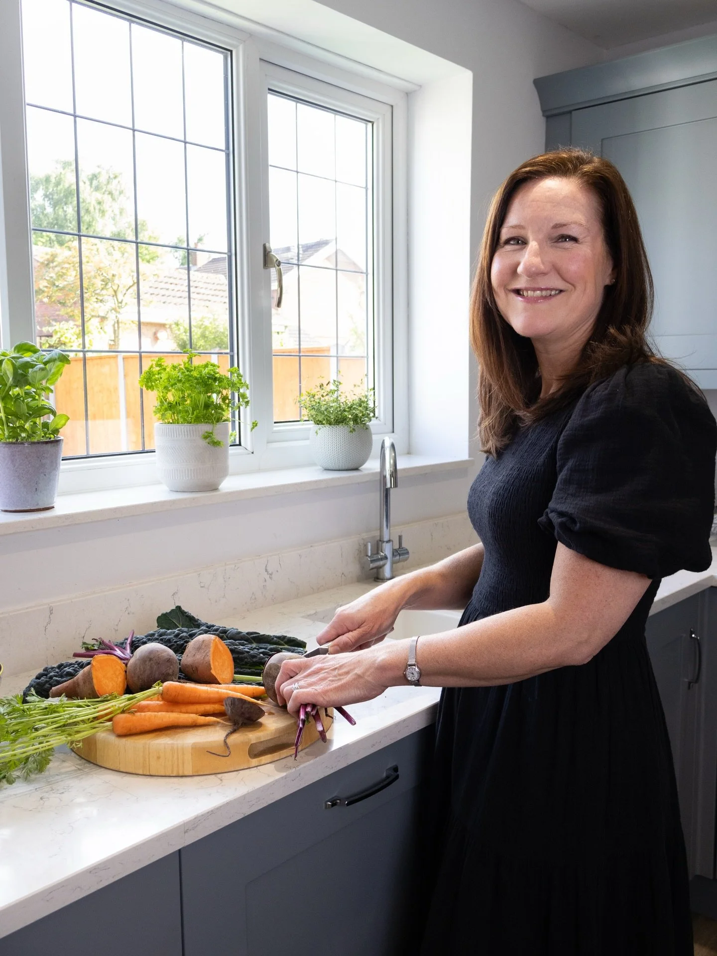 Hello, I&rsquo;m Victoria, a registered Nutritional Therapist and Pilates instructor with a deep-rooted passion for all things health and wellness.

My interest in wellness began early. In my twenties, I worked as a lifeguard, swim teacher, gym instr