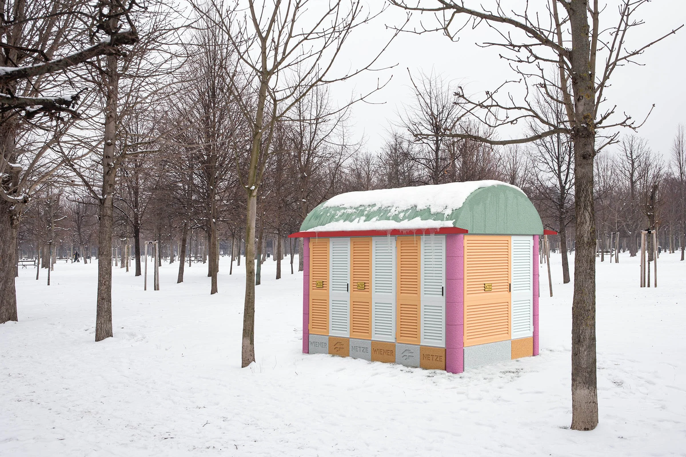 Architekturvisualisierung einer bunt gestalteten Trafostation im öffentlichen Raum für einen Wettbewerbsbeitrag von Paul Eis