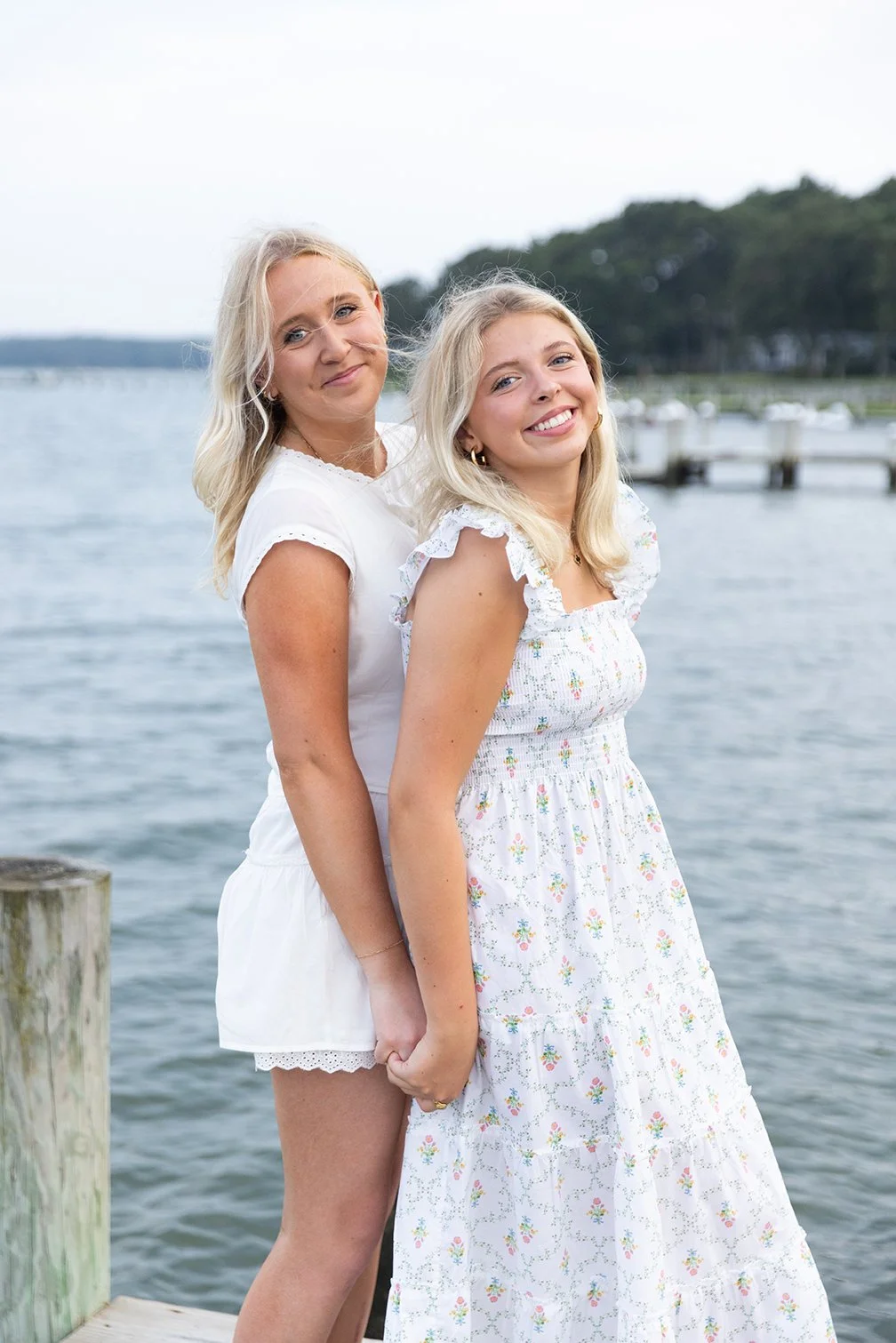 shelter island sisters in summer family photo