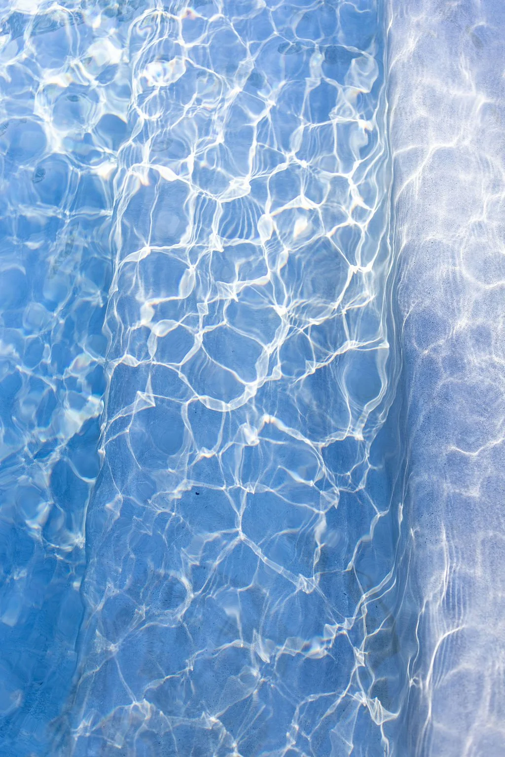 Southampton-lifestyle-photographer-exteriors-pool-abstract.jpg