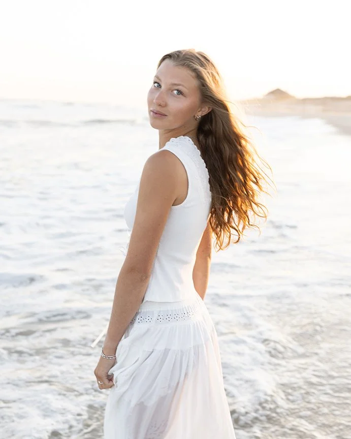 Hamptons-portrait-photographer-girl-beach-sunset.jpg