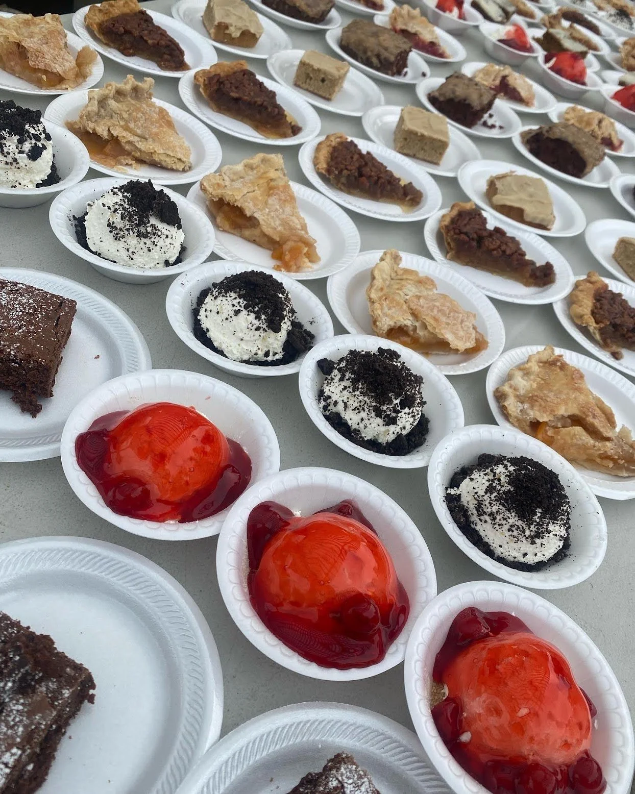 Desserts served on plates by Boki's Kitchen at an event