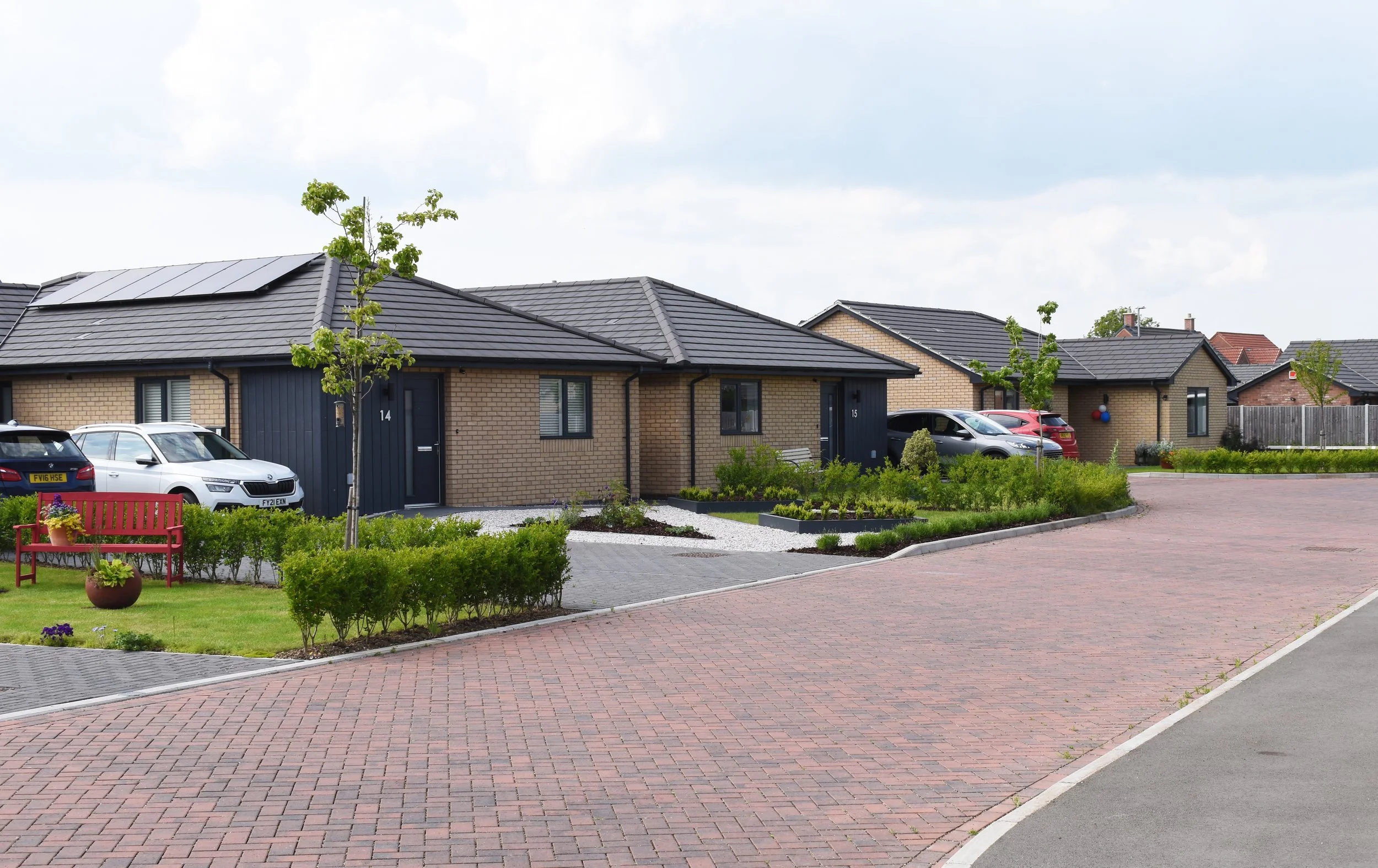 Beaufields Bungalows 02.jpg