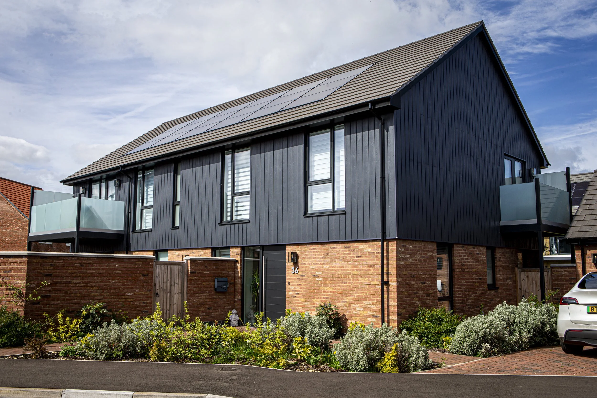 Gusto corporate 14042417.jpg