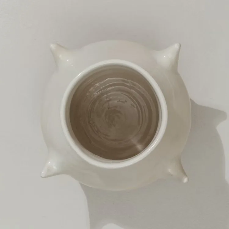 Noir Sculpt Vessel - White