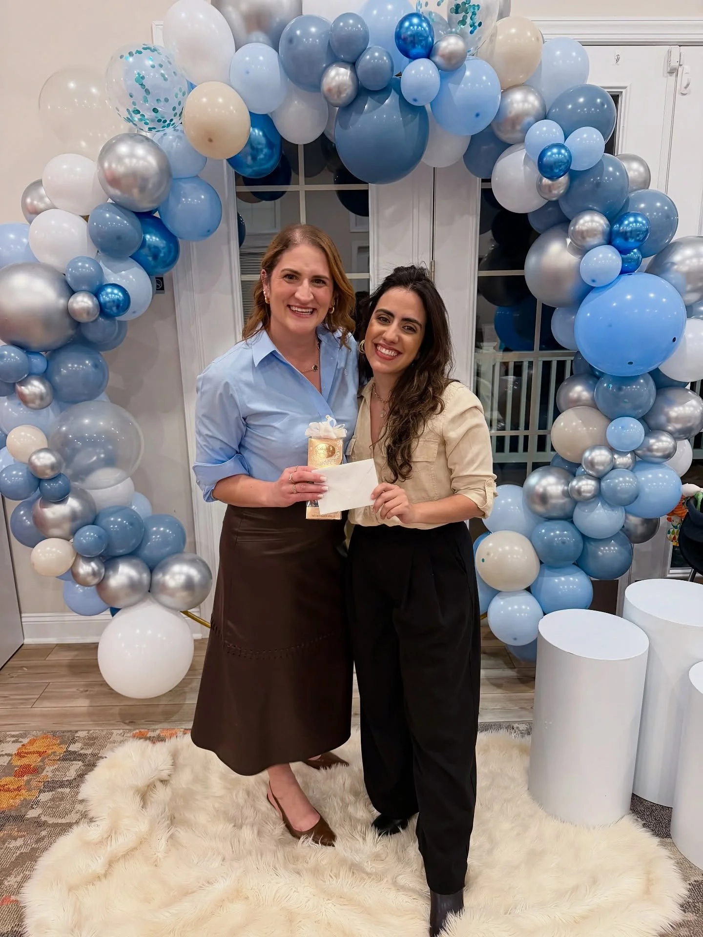 A heartfelt thank you to @by_thaisalves for generously donating a full personal color analysis session for our company giveaway. 

Your kindness, care, and support mean so much to us, and we&rsquo;re truly grateful for the light you brought to our te