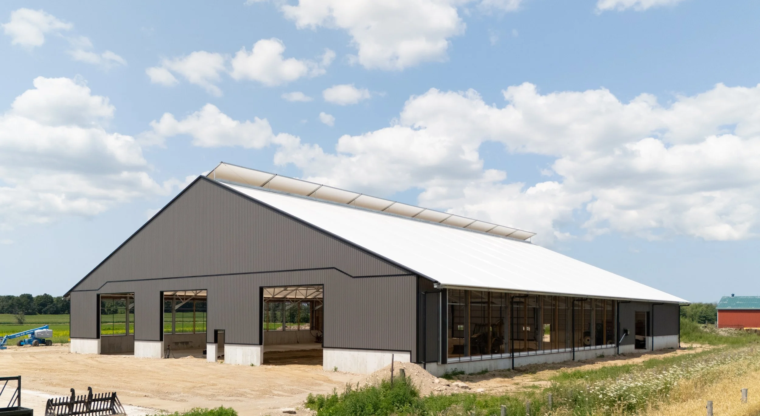 Brad McDonald 120x162 Beef barn-7.jpg
