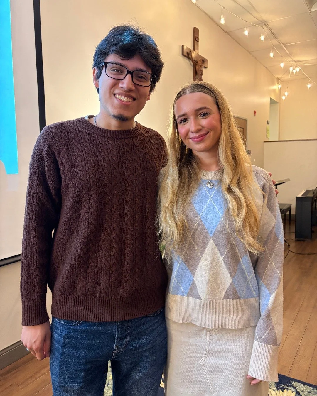 At Knightfire on Thursday, we learned about the joy of having Mary as our Mother. 💙

We heard a talk from a mother and her journey through motherhood, the conversion story of a bold student witness, and prayed the rosary together. 

For more events 