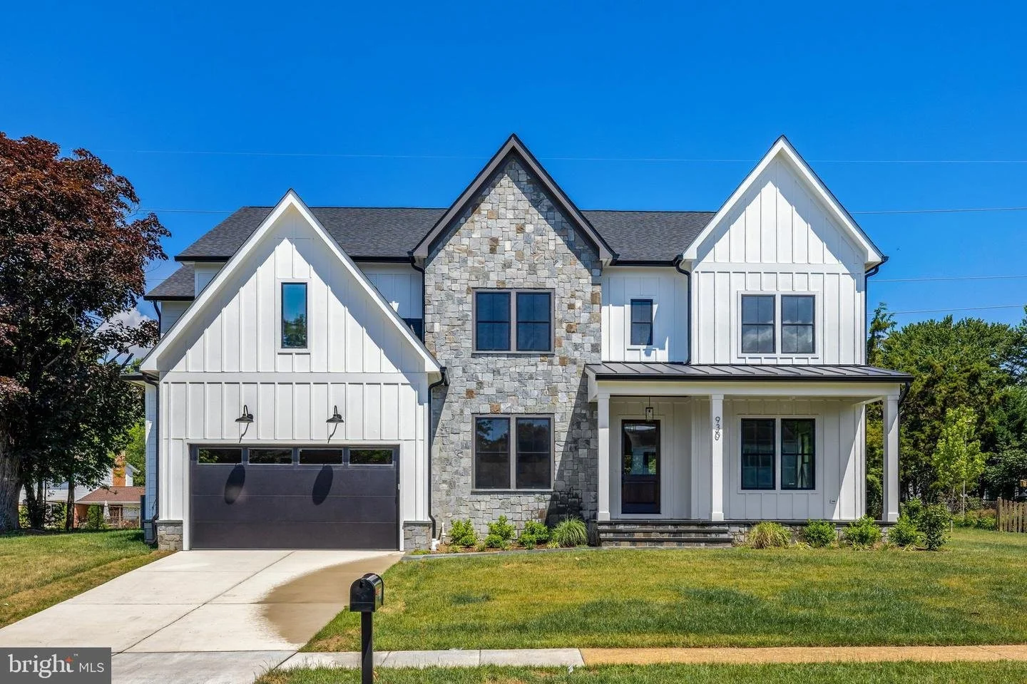 930 Fairway Dr NE.jpg
