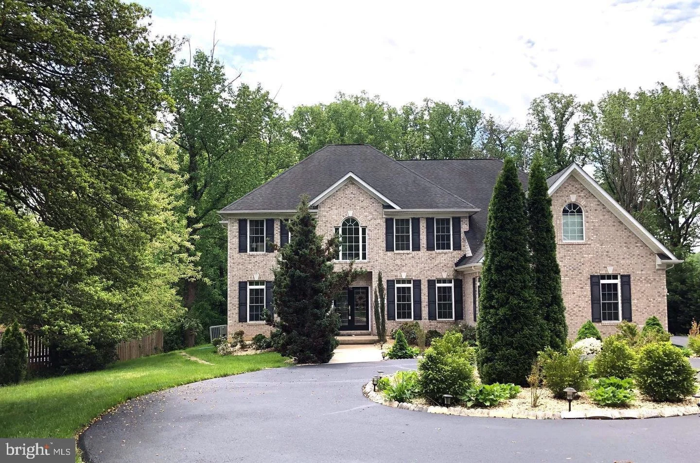 121 Kingsley Rd SE