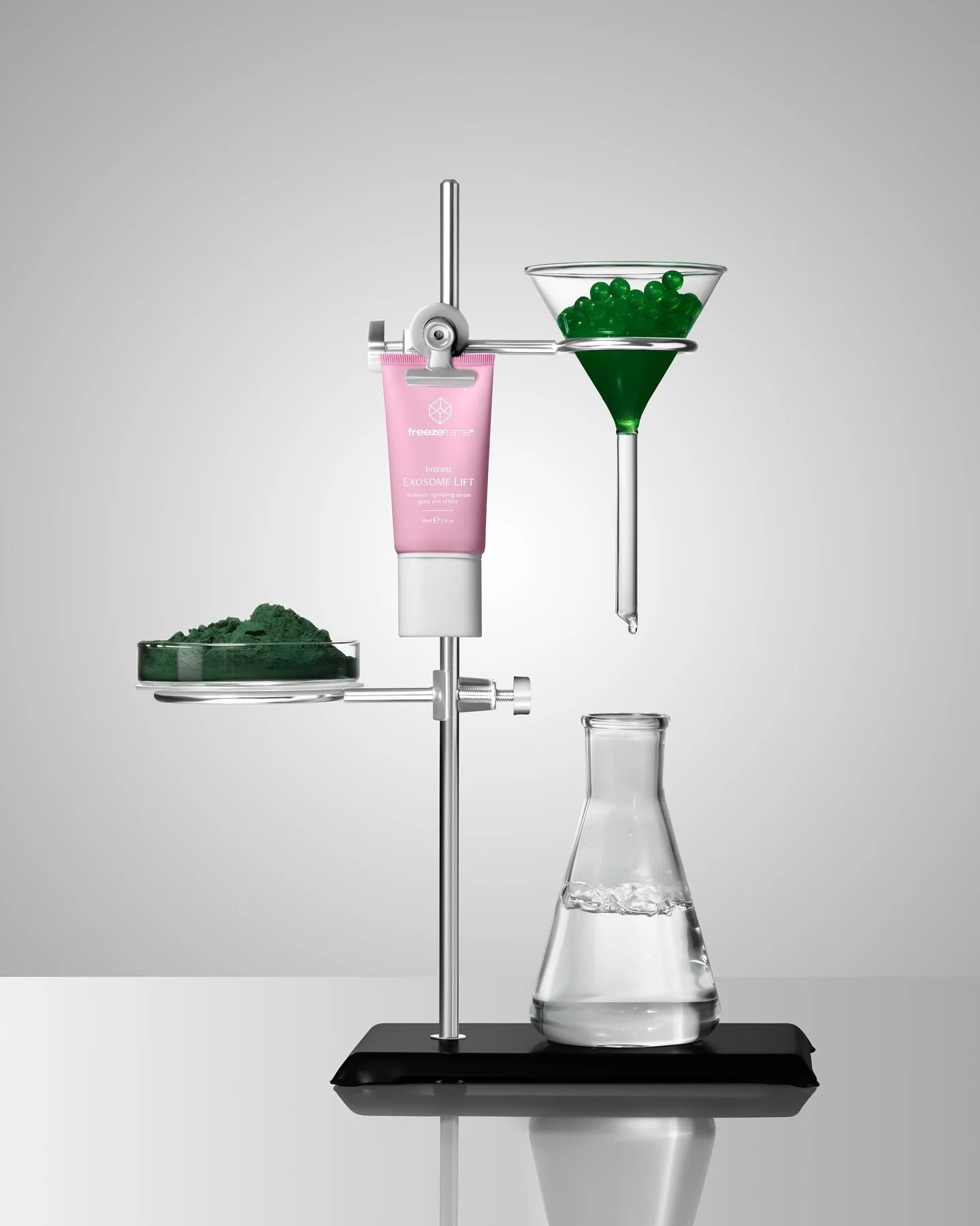 Creative direction, styled imagery, and motion - for our new retainer client @freezeframebeauty

#creativestudio #productphotoshoot #ukbeauty #ukskincare #productvisuals #artdirection #contentmarketing #marketingagencylife #commercialphotographer