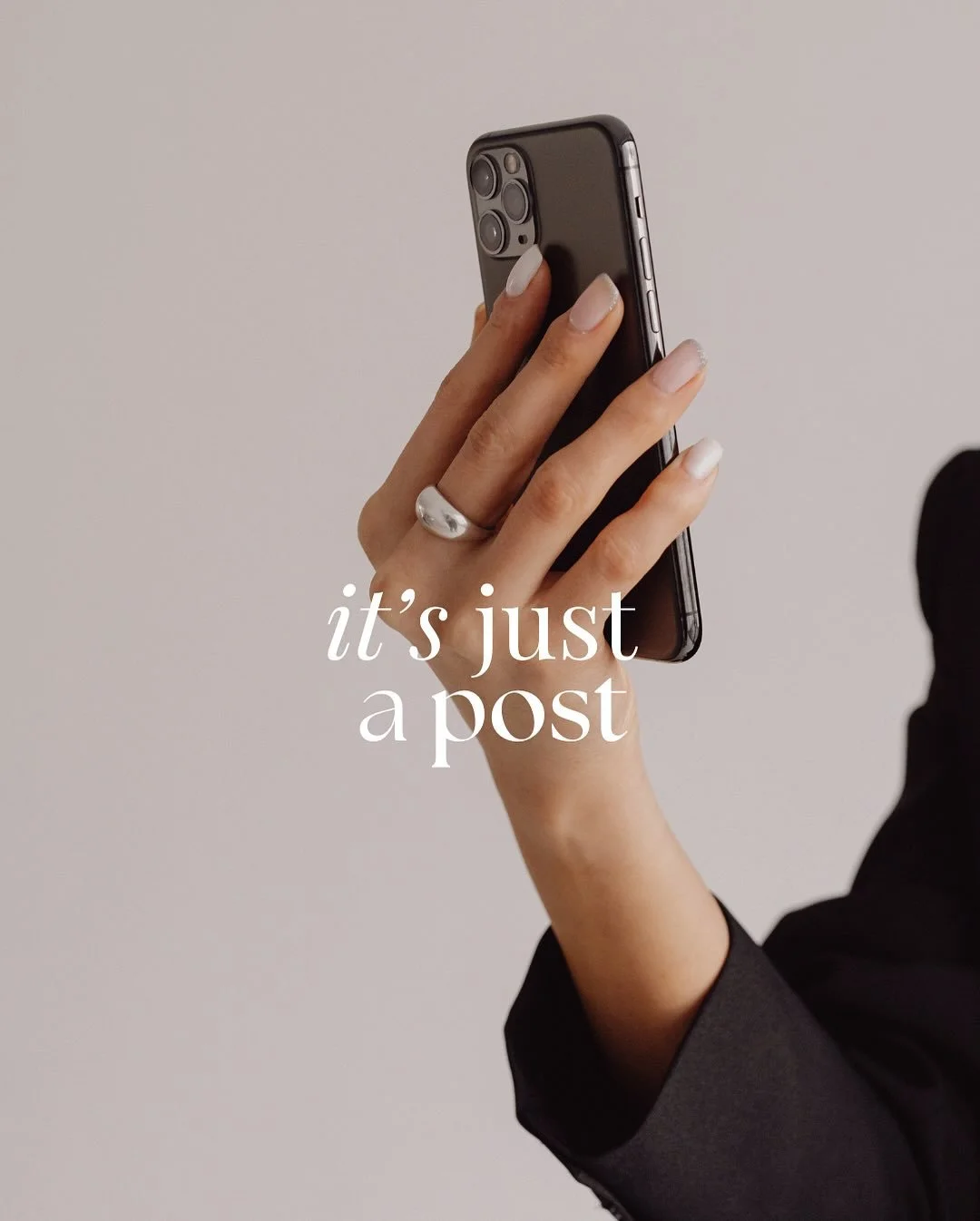 It&rsquo;s just a post&hellip;

&ldquo;Kun je dit nog ff posten?&rdquo; 😅 Sure&hellip; laat me eerst even het concept uitwerken, de tekst schrijven, bewerken, inplannen en optimaliseren. 

Wat veel mensen niet zien, is de strategie achter elke post 