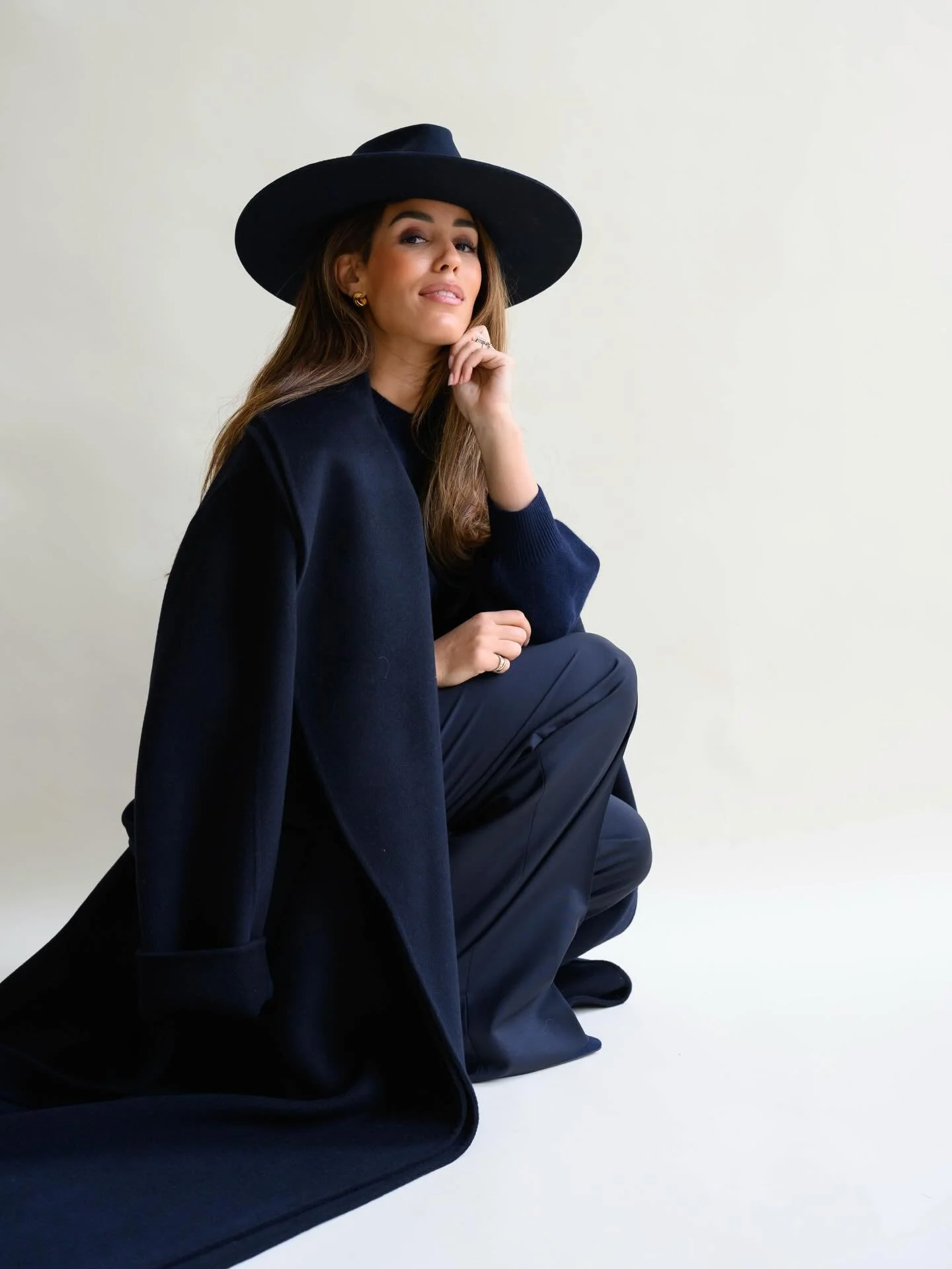 Work with you is 🫶🏼 @amalvdmeijs 
Weekly social content @threepm.official 
Studio @themaemaison 🤍

Let&rsquo;s create something together 🤝🏼✨

𝐊𝐄𝐄𝐏 𝐈𝐍 𝐓𝐎𝐔𝐂𝐇
info@annabeltuithof.nl

#annabeltuithofwork #marketing #socialmediamarketing #