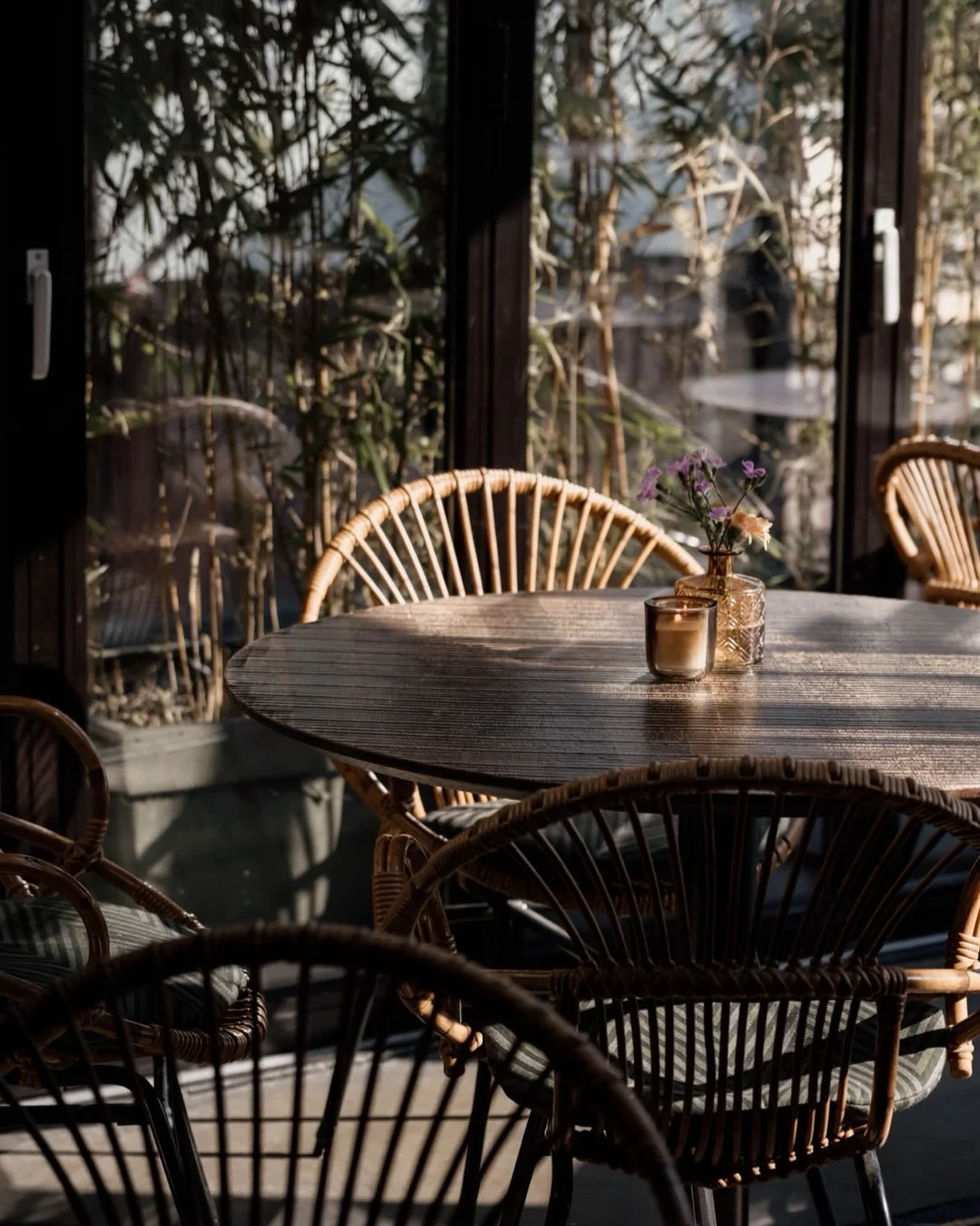 Shots for @zuidersproeflokaal 💛

Happy with this new collab 🫶🏼

This place was my first job, and I have so many great memories here. I truly had an amazing time, and now after years I&rsquo;m back again, this time to create new social media conten