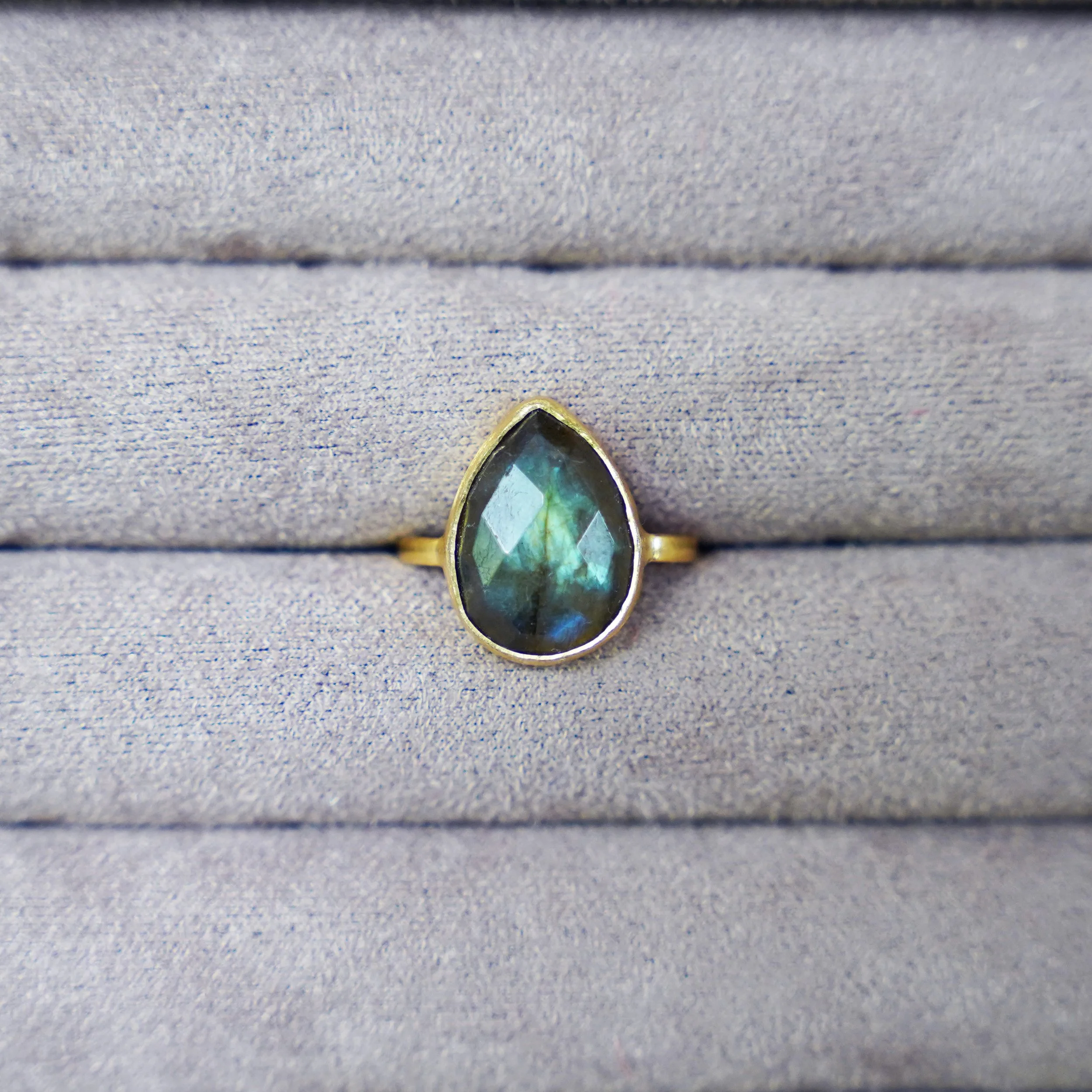 Niru Kollekt Jewelry_040d.jpg
