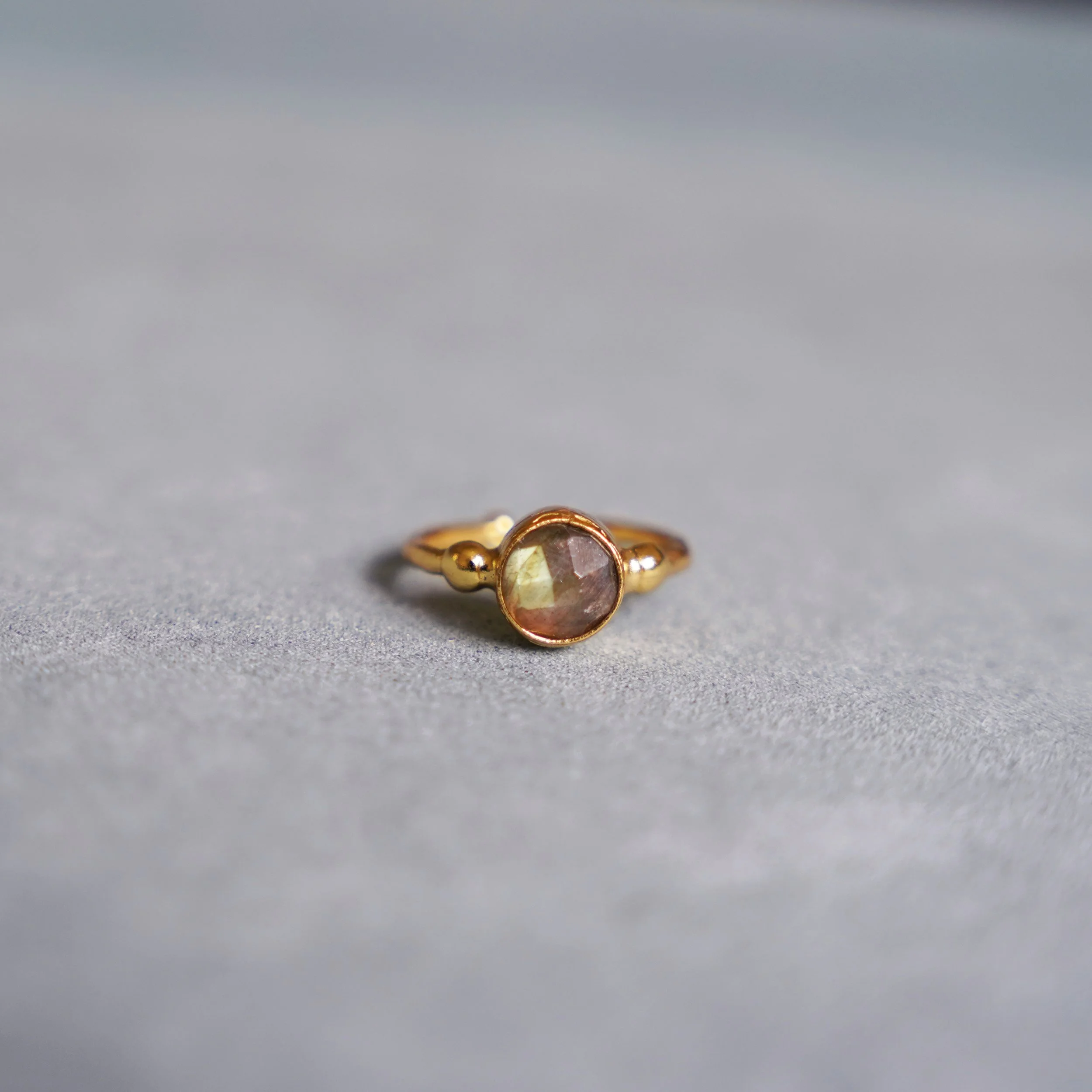 Minimalist Labradorite Ring