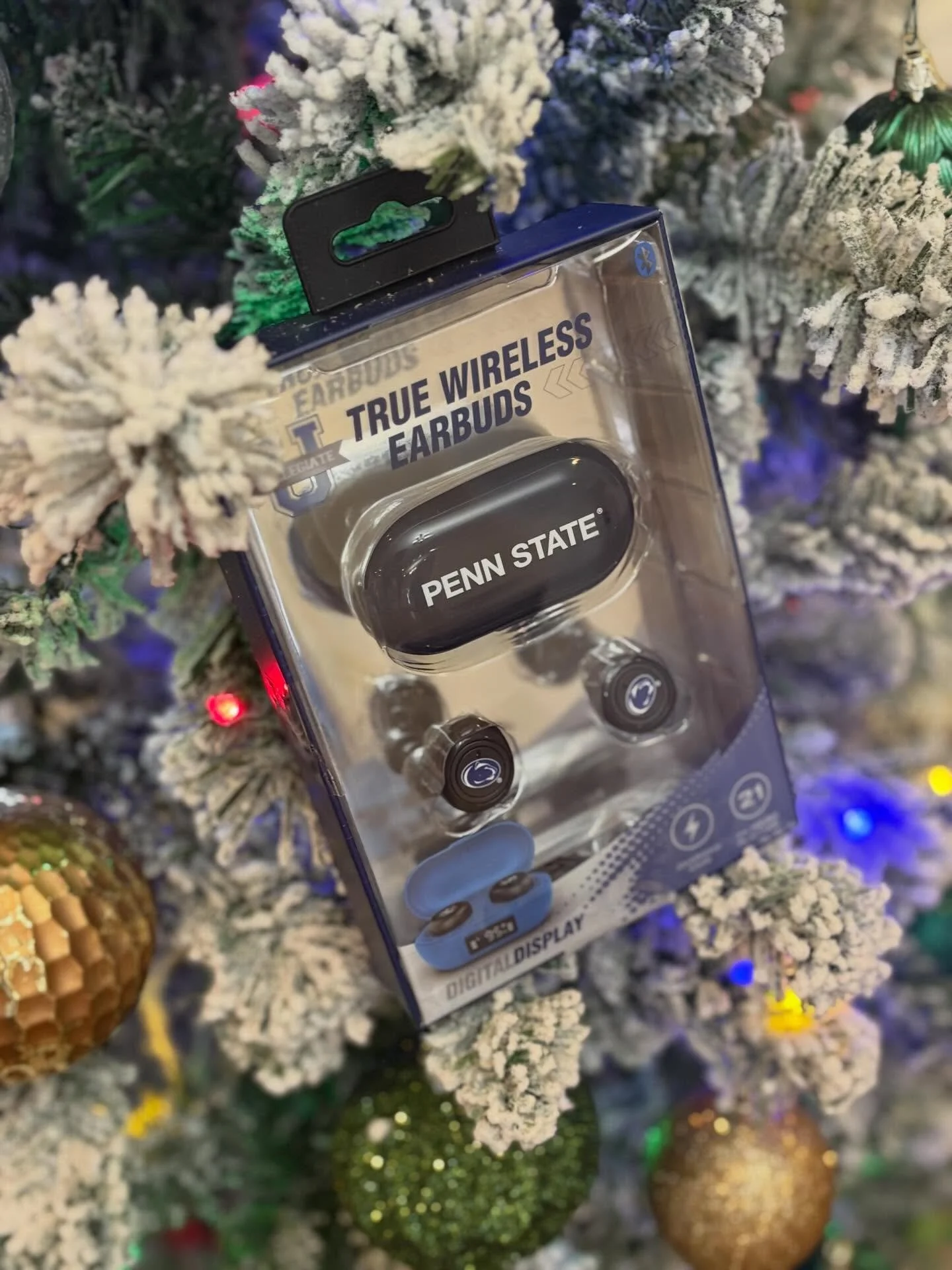 It&rsquo;s PSU Swag Saturday!!!! Want to win? Here&rsquo;s how:
✅ LIKE this post
✅ COMMENT below &amp; tag 2 NEW to our page friends
✅ SHARE this post to your story
The more you engage, the better your chances! 🎉
Winner announced Monday &mdash; don&