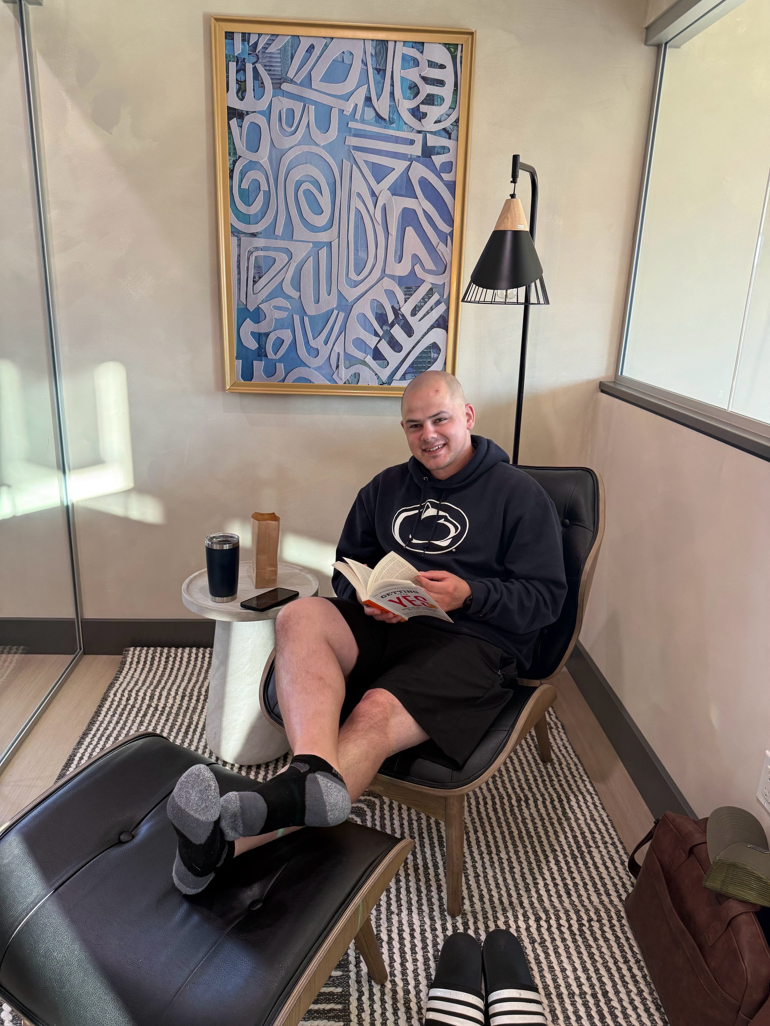 Relax, unwind, and get your study on 📚✨ Our study spaces at The Villas at Happy Valley are the perfect spot to catch up on work, recharge, and get ahead of this semester! 💙🤍