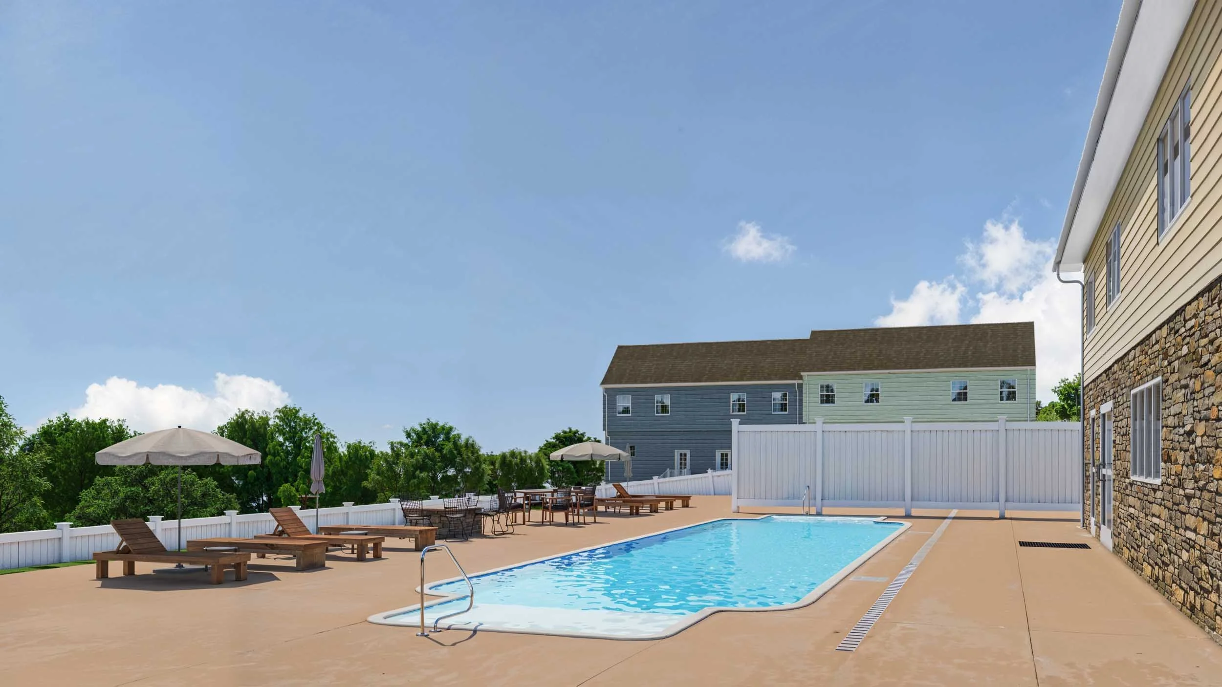 NEW_PROPERTY_POOL_CAM_HI_Res .jpg