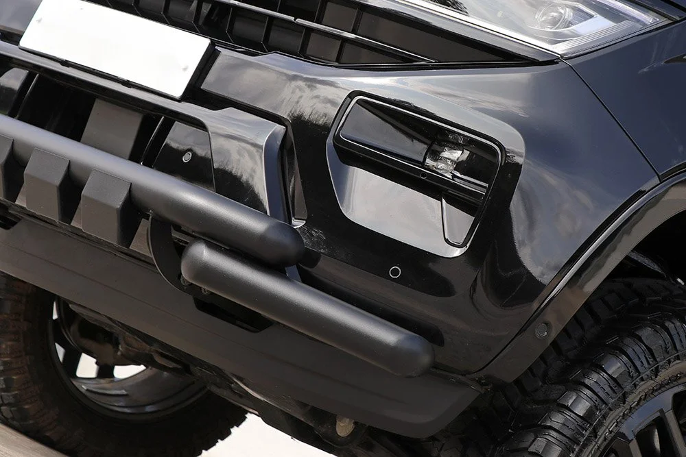 Seeker Lifted Amarok Chin bar 5.jpg