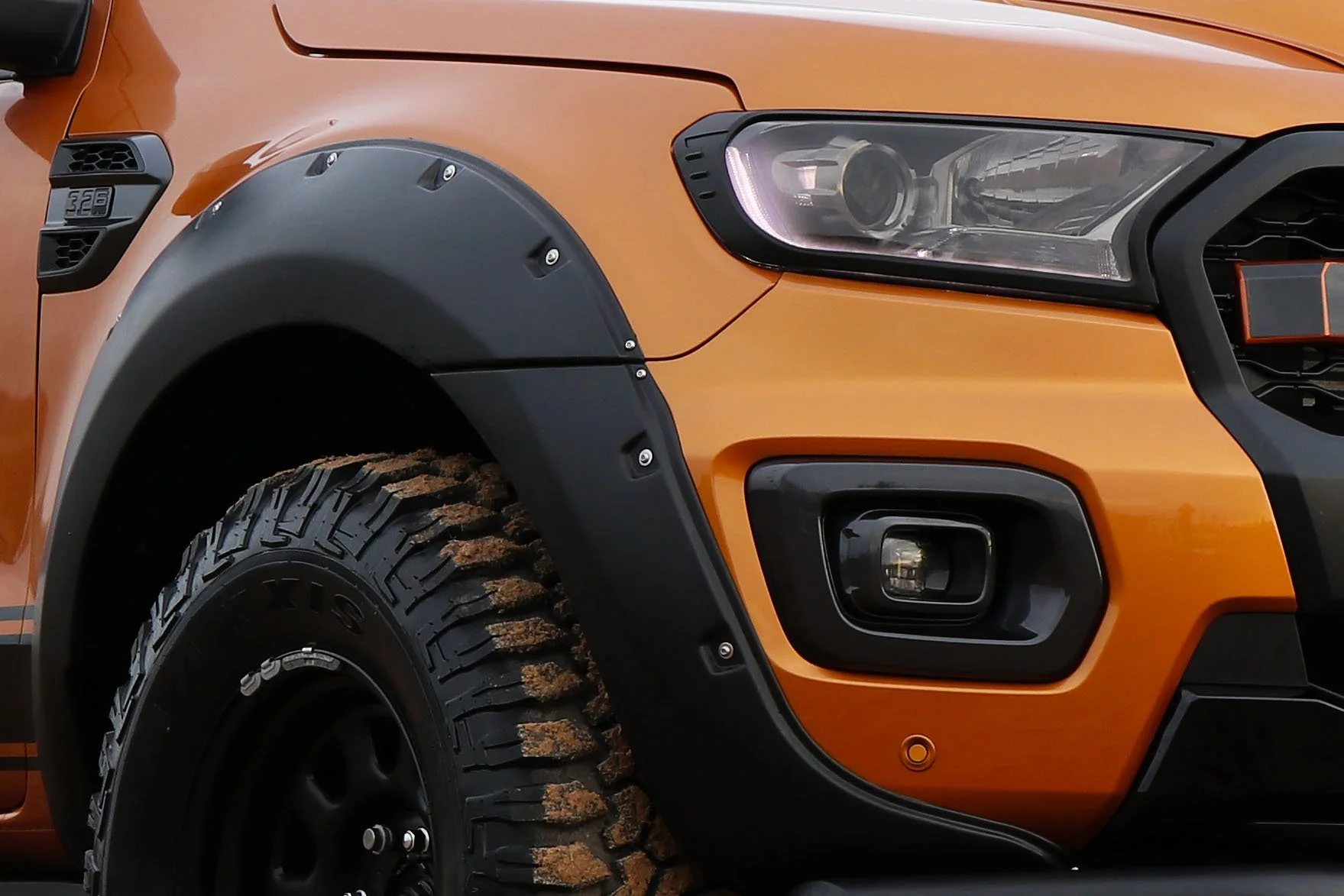 Ford Ranger T8 Grey Seeker wheel arches 5.jpg