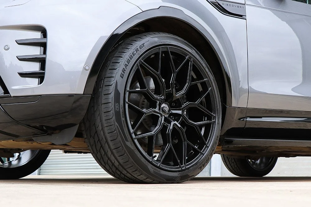 Discovery 5 Seeker UK SKR Classic Alloys.jpg