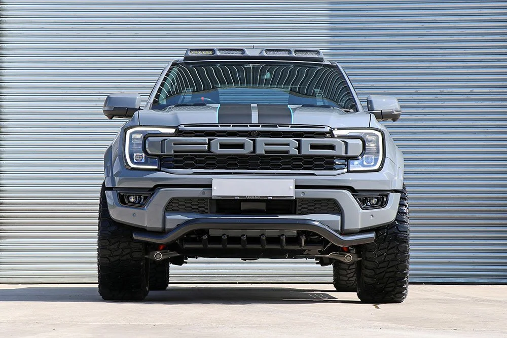 Ford Ranger Raptor Grey Roof Lights 2.jpg