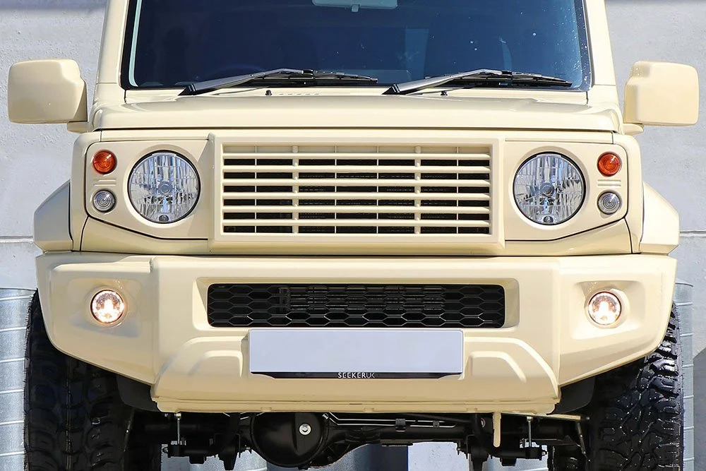 Seeker Suzuki Jimny Land Rover Style Front Grille 2.jpg