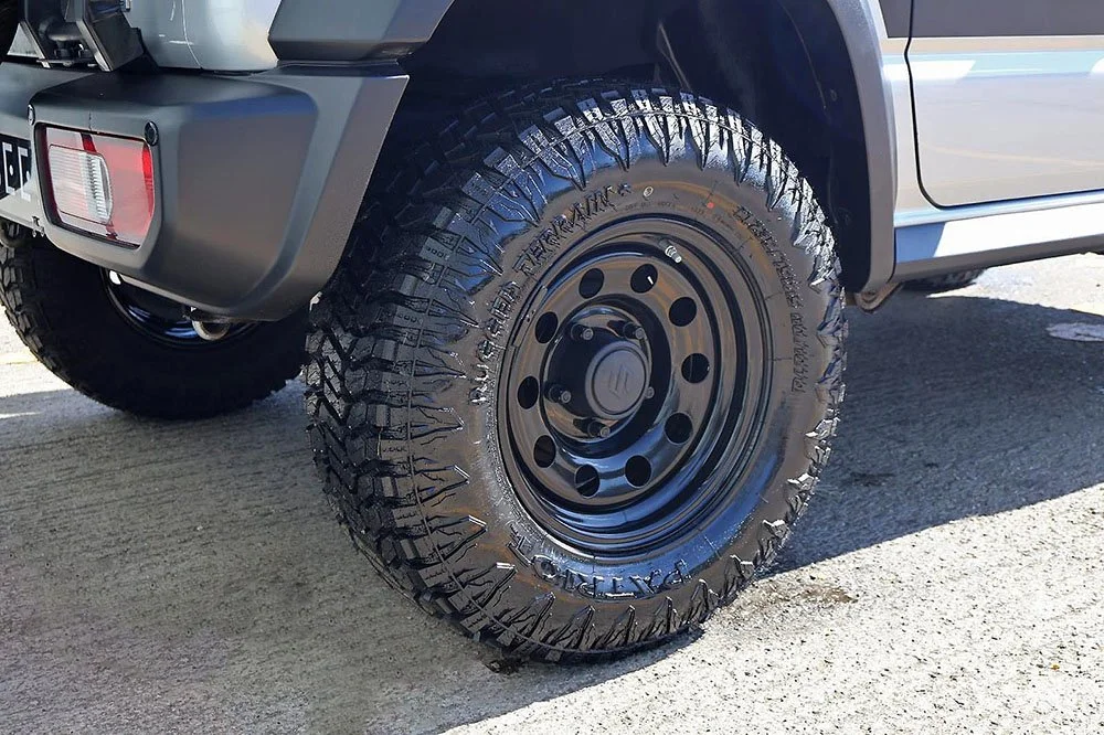 Jimny 16 inch wheel 1.jpg