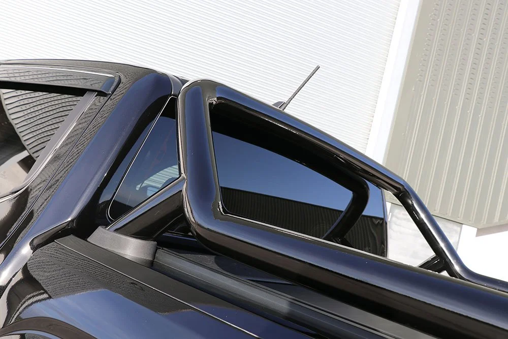 Seeker Amarok Black roll bars 1.jpg