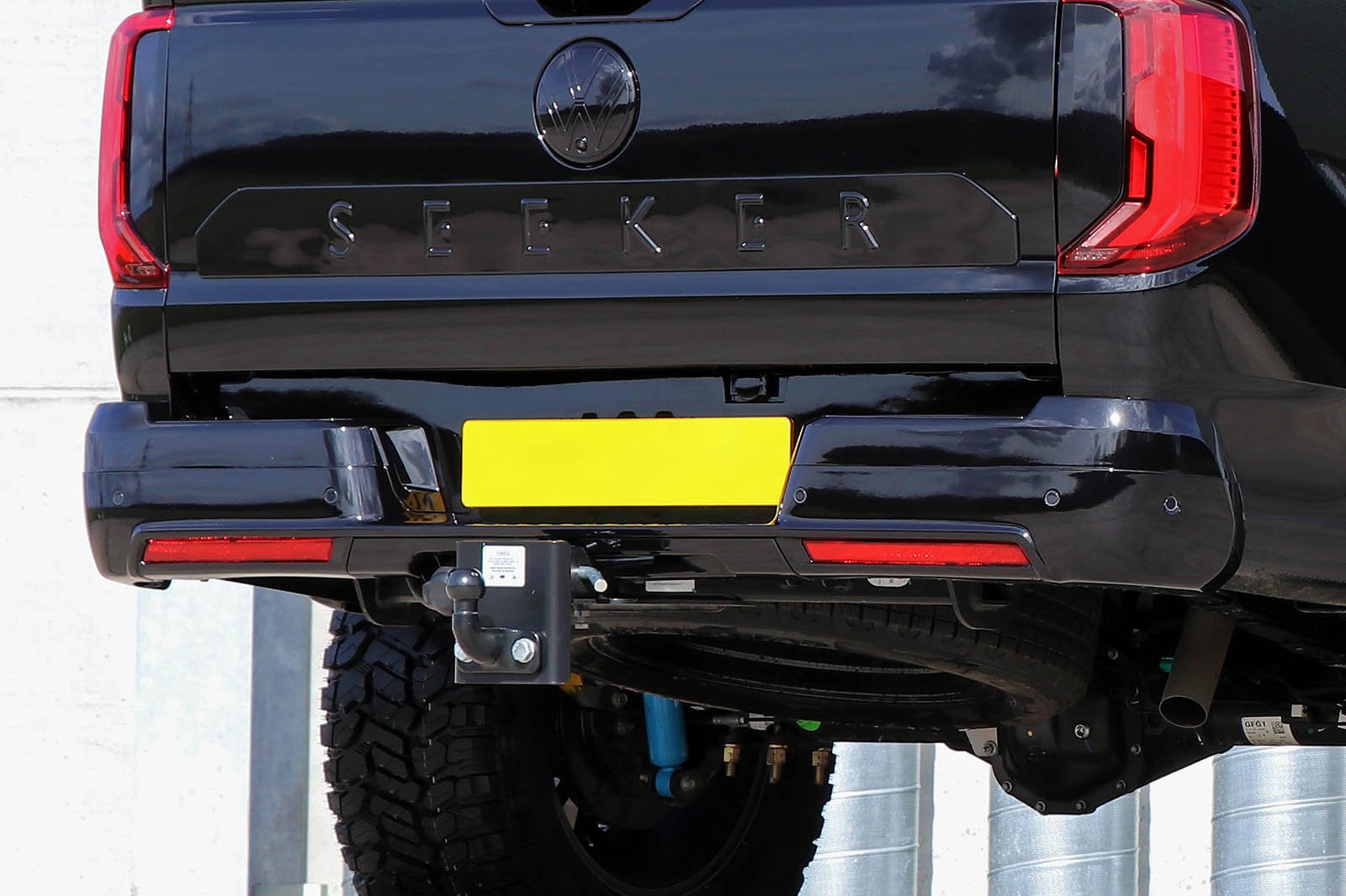 Seeker Lifted Amarok tow bar 1.jpg