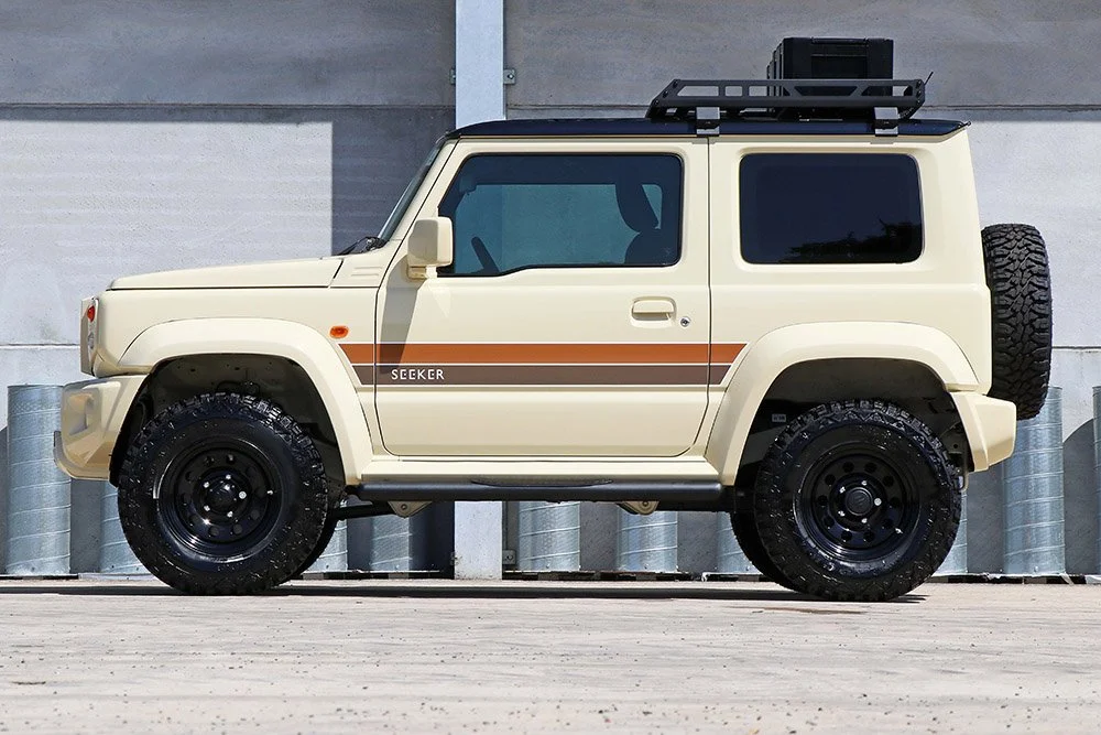 Seeker Suzuki Jimny Sand Black Side Skirts 2.jpg