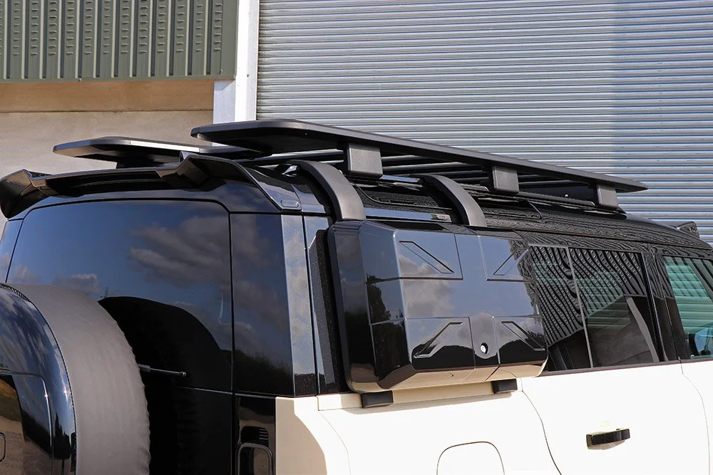 Defender 110 cream wrap SEEKER Chuby side Box 2.jpg