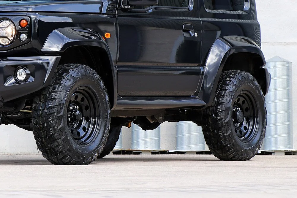 Seeker Suzuki Jimny Sand Black Side Skirts 4.jpg