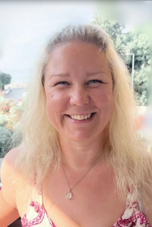 Henkisen hyvinvoinnin ohjaaja, meedio, kanavoija, selvännäkijä, Reiki Master, Mirja Nieminen