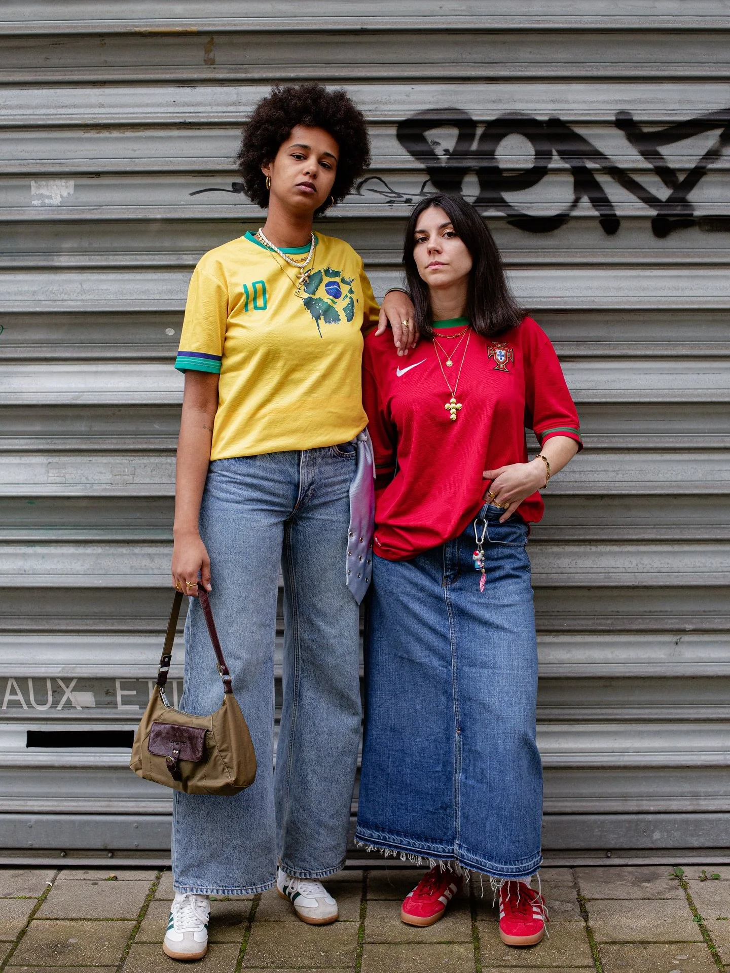 👩🏻: @camille.rdias &amp; @mesnlt 
📸: @chlo_capture