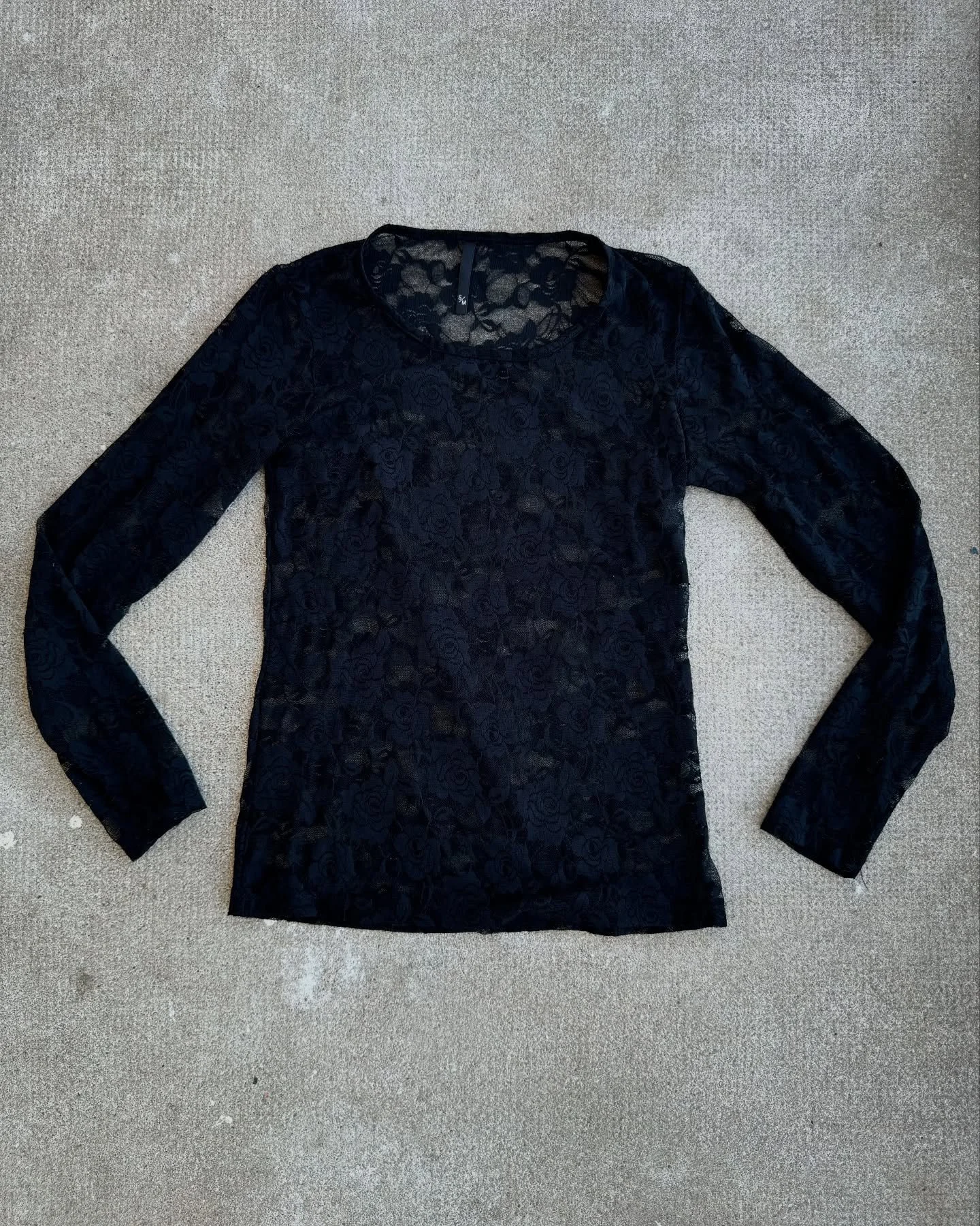 NOUVEAUX TOPS DISPOS CE SAMEDI &Agrave; L&rsquo;OPEN AIR ORGANIS&Eacute; PAR @centralmarket__ et @maine.stream.festival 

📍Plaine saint Serge 
🗓️ samedi 24 mai - 14h / 23h