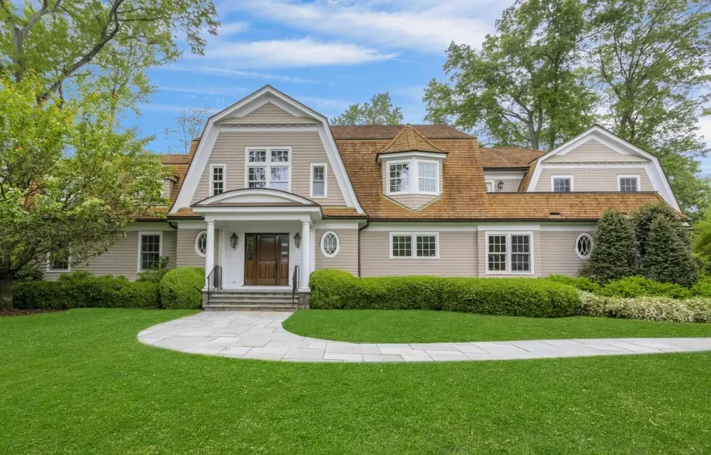 10 Essential Factors to Consider When Designing Your Custom Built Home: A Complete Custom Home Design Guide for Planning Your Dream House