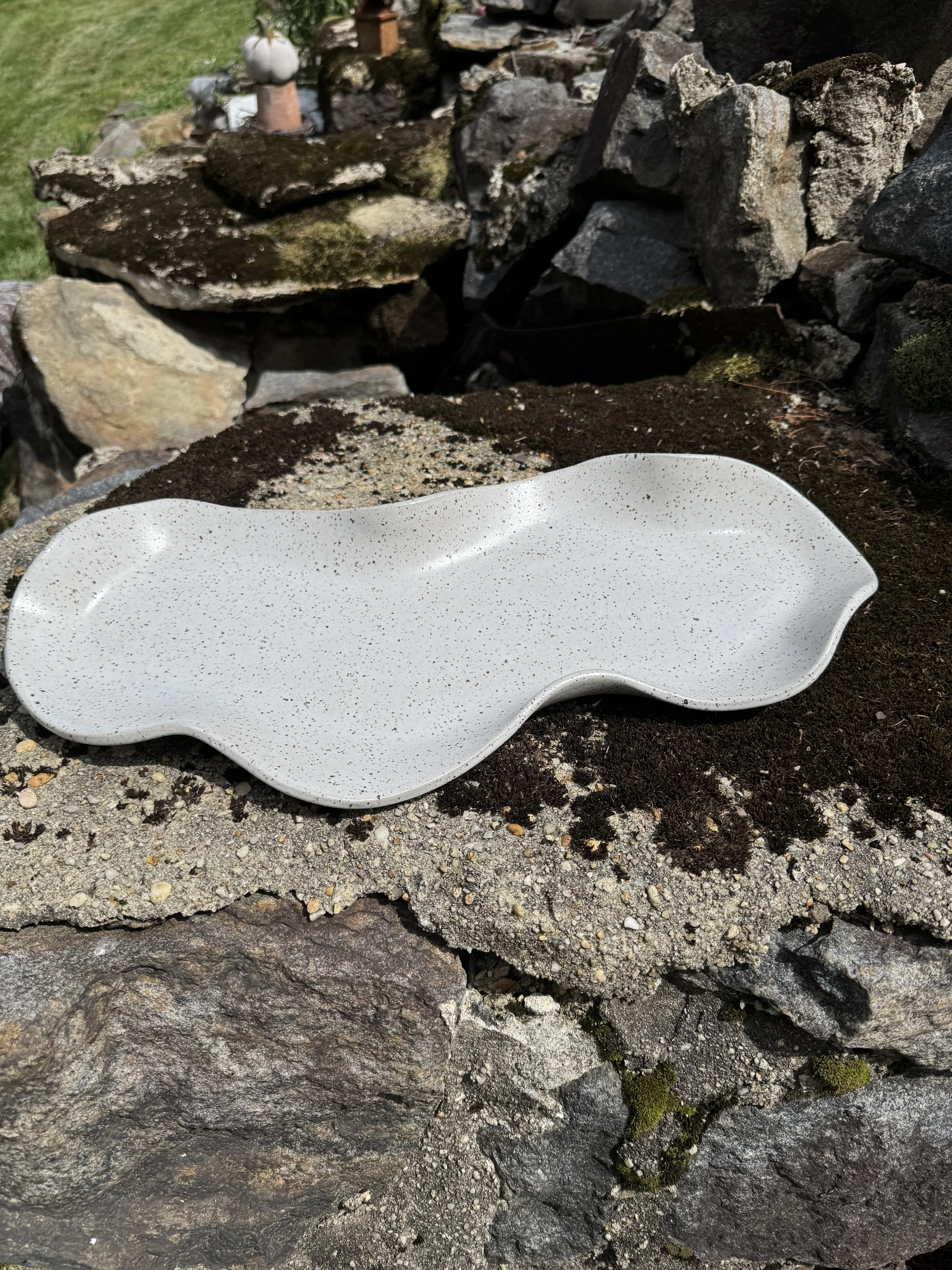 Wavy Serving Plater