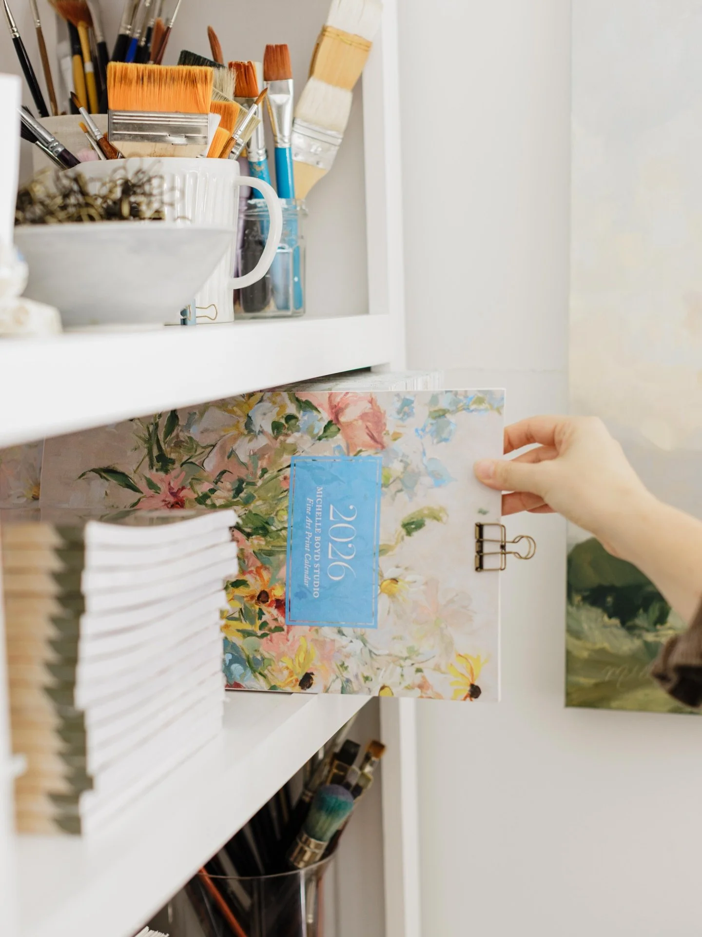 ✨ The tiniest peeks from my shoot with @michelleboyd_studio last week. 

In case you don&rsquo;t know, Michelle is an incredibly talented artist and the sweetest soul. She came to me wanting some help with creating consistent content for her brand si