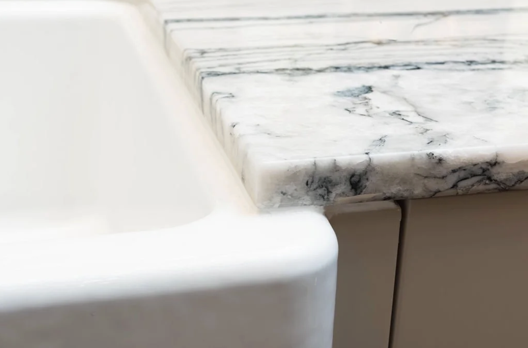 Kitchen Renovation Spotlight: Natural Stone Countertops and Surfaces