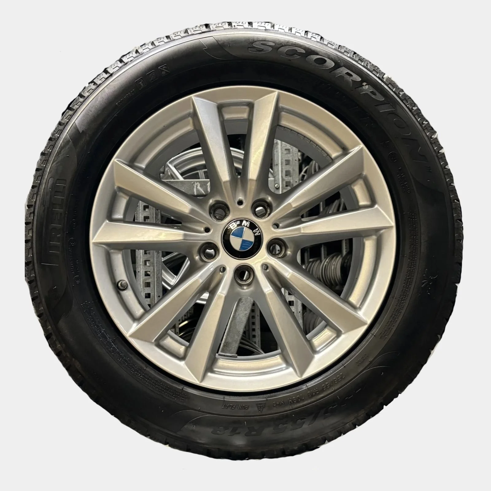 2017 BMW 528i 3.0L 18_ Rims (3).jpg